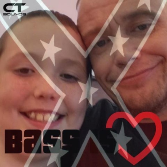 Meet your Posher, Mikeol - Picture 1 of 1